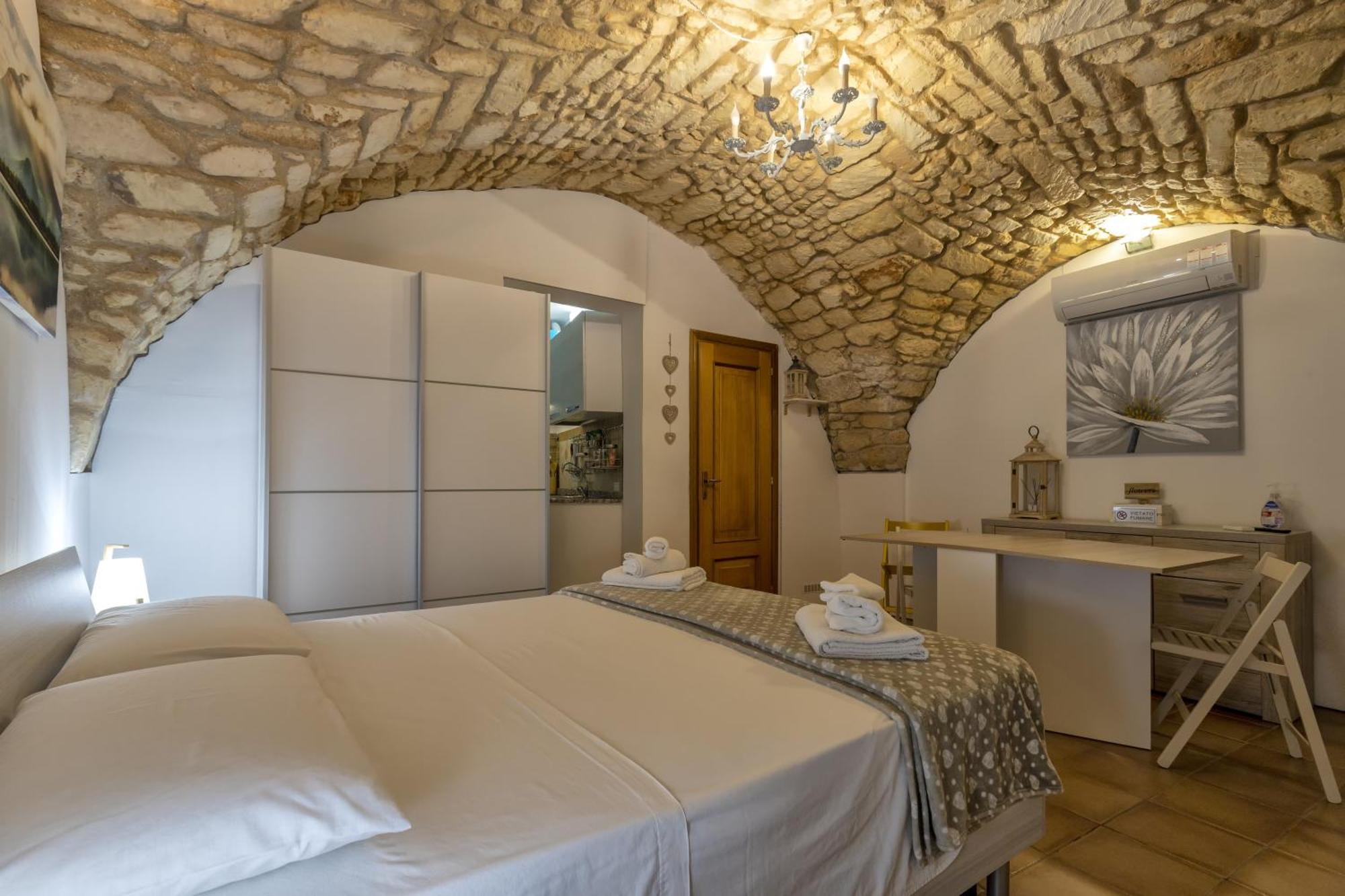 La Casetta Di Pietra Sassari Exteriör bild