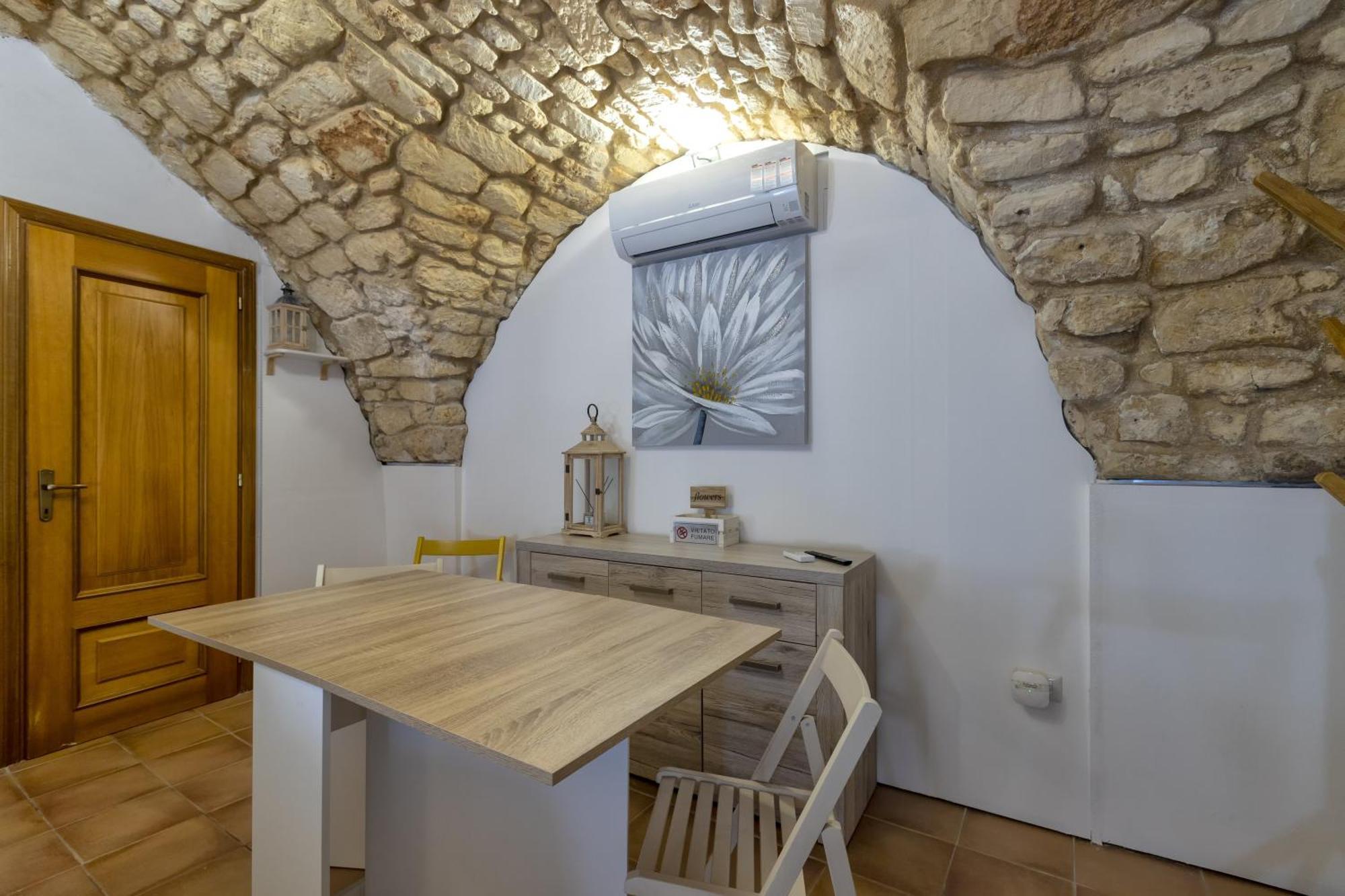 La Casetta Di Pietra Sassari Exteriör bild
